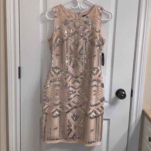Vince Camuto sequin dress- NWT - size 6 - Picture 1 of 5